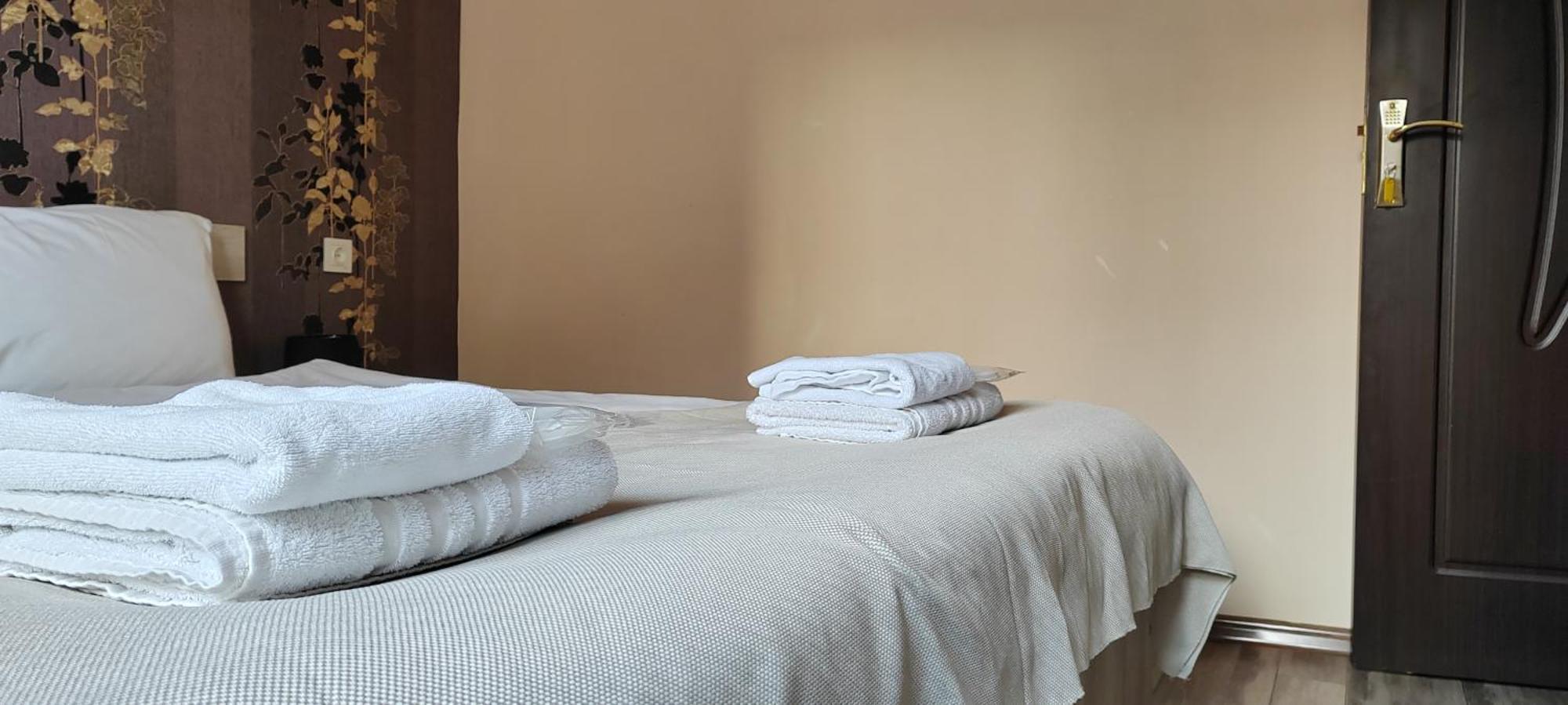 Hotel Svanseti Mestia Bagian luar foto