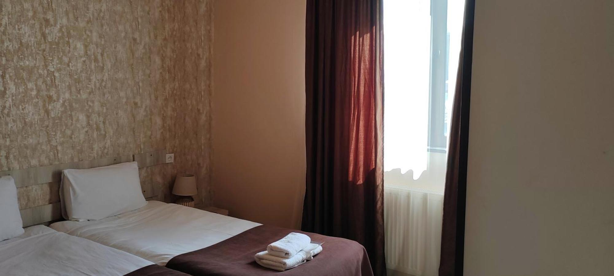 Hotel Svanseti Mestia Bagian luar foto