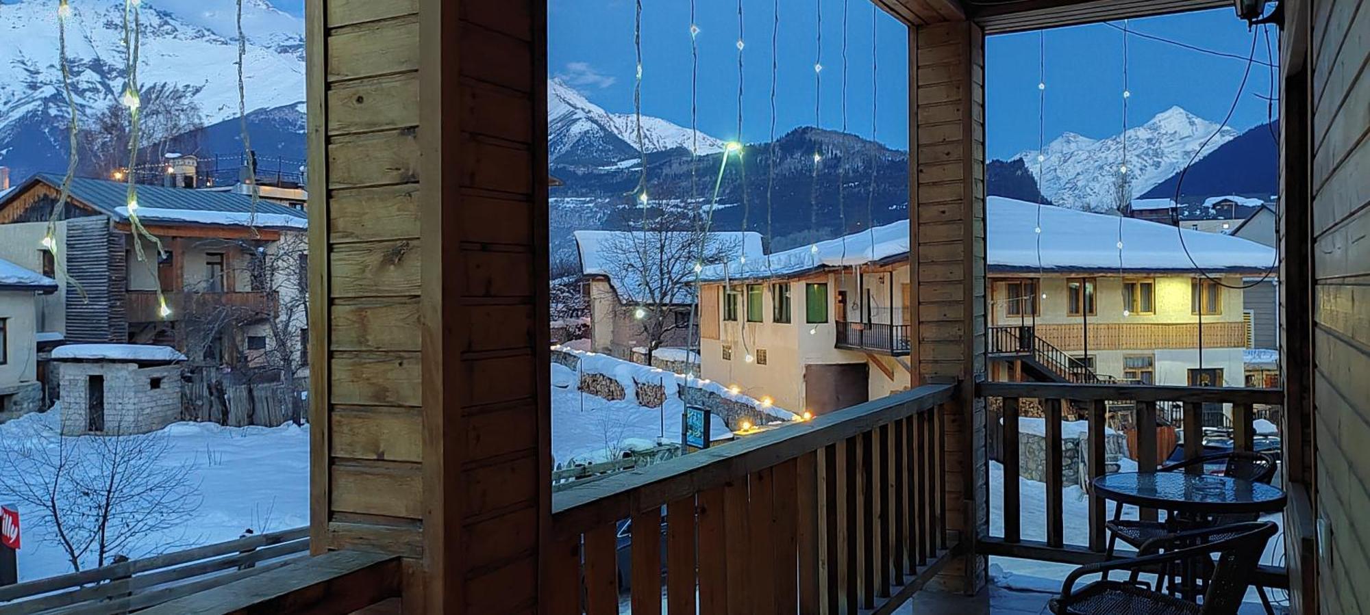 Hotel Svanseti Mestia Ruang foto